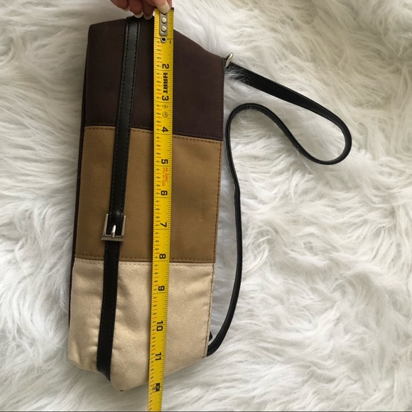 Tanned small shoulder bag. - Picture 3 of 3